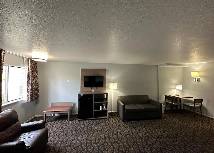 Baymont By Wyndham Manistee