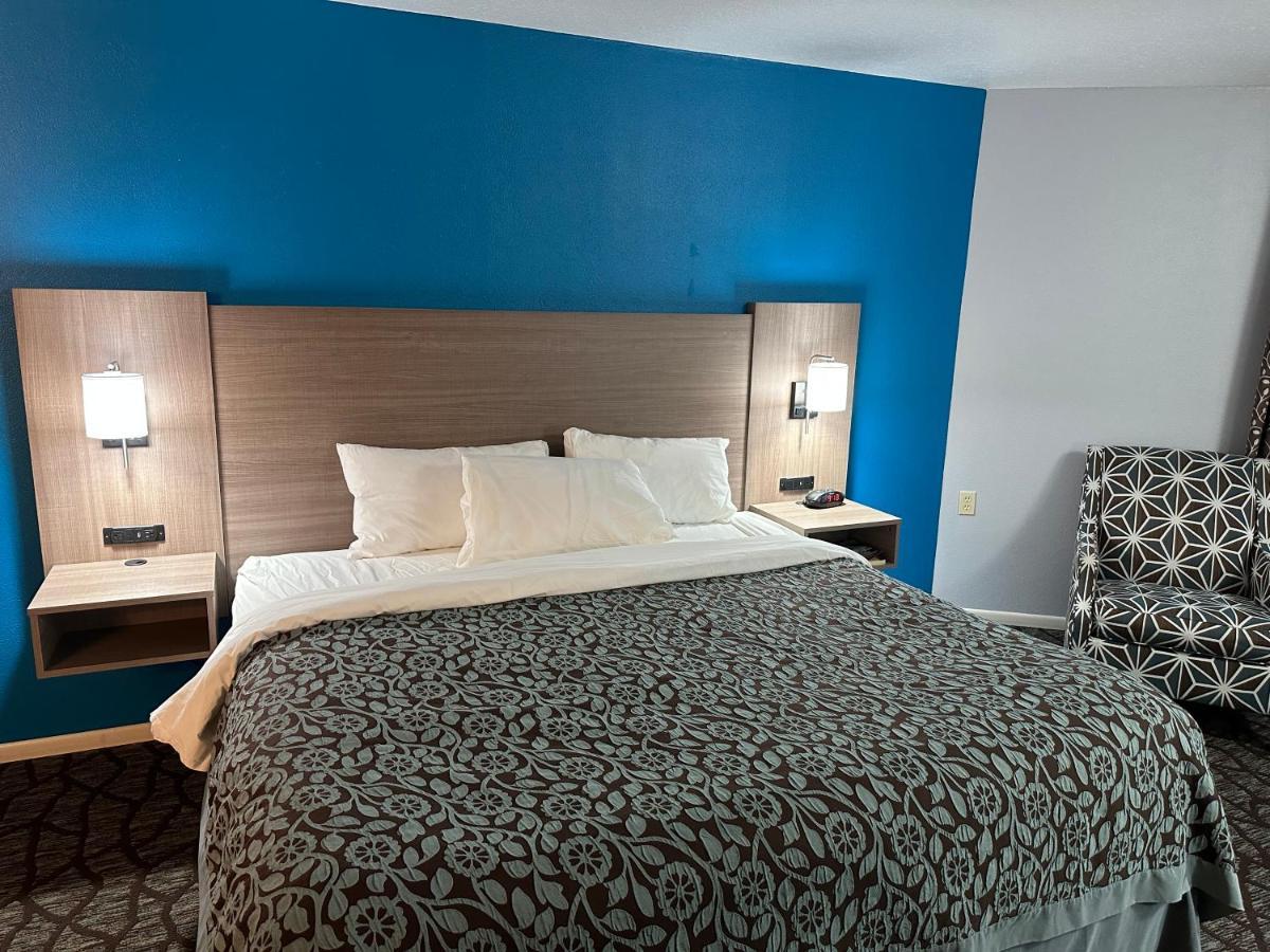 Baymont By Wyndham Manistee