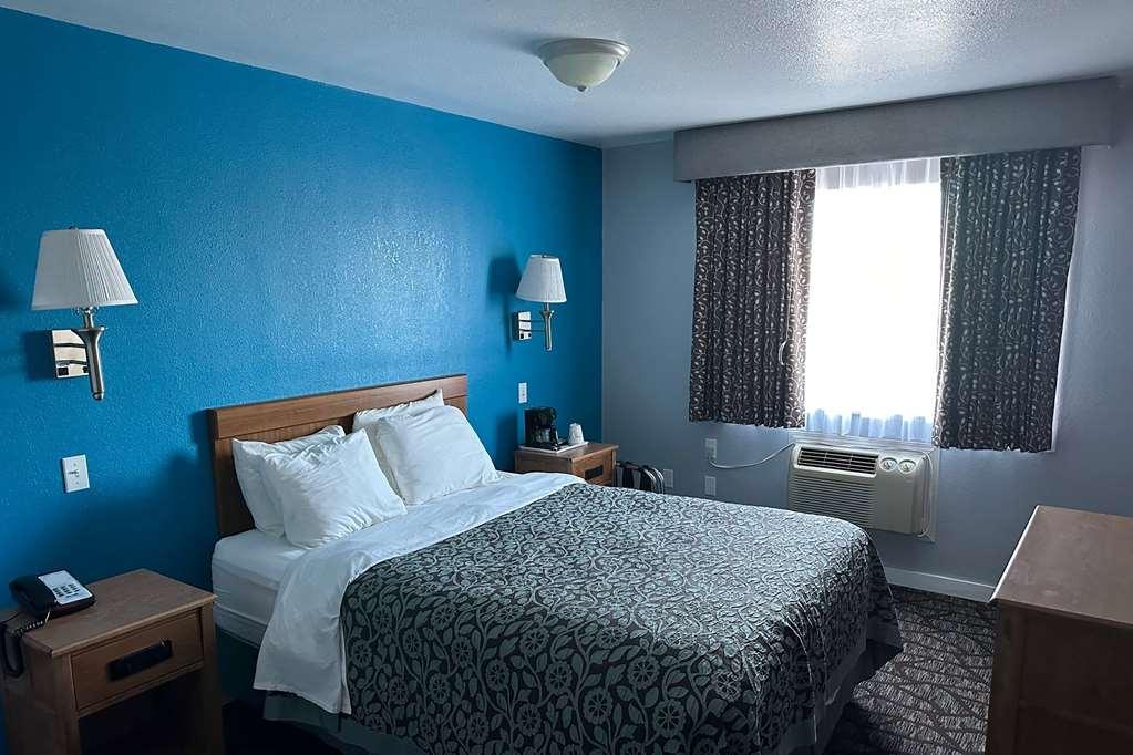 Baymont By Wyndham Hotel Manistee
